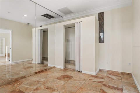 House in Tampa, Florida 5 bedrooms, 255.11 sq.m. № 2285612 - photo 19