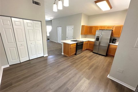 Touwnhouse à louer à Gainesville, Floride: 2 chambres, 130.06 m2 № 2408912 - photo 5