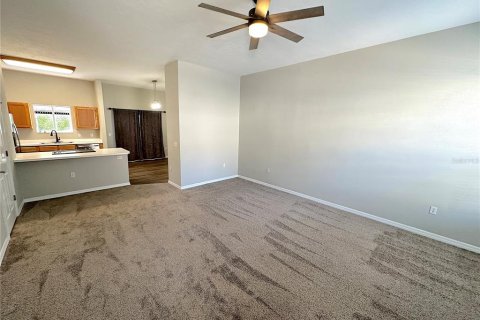 Touwnhouse à louer à Gainesville, Floride: 2 chambres, 130.06 m2 № 2408912 - photo 2