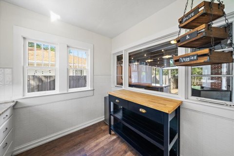 Купить виллу или дом в Сарасота, Флорида 8 комнат, 93.65м2, № 2434870 - фото 17