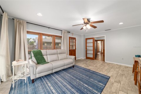 House in Ocala, Florida 3 bedrooms, 132.66 sq.m. № 2223287 - photo 8