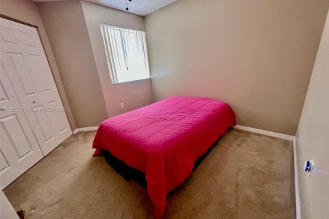 Touwnhouse à louer à Homestead, Floride: 3 chambres, 141.12 m2 № 1931055 - photo 1