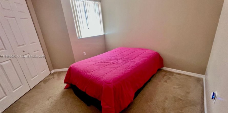 Touwnhouse à Homestead, Floride 3 chambres, 141.12 m2 № 1931055