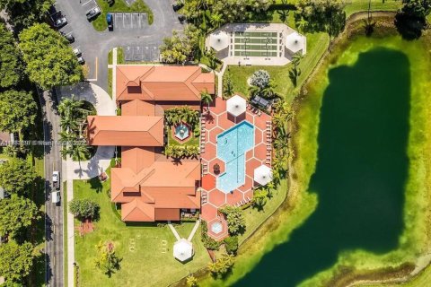 Touwnhouse à louer à Homestead, Floride: 3 chambres, 141.12 m2 № 1931055 - photo 19