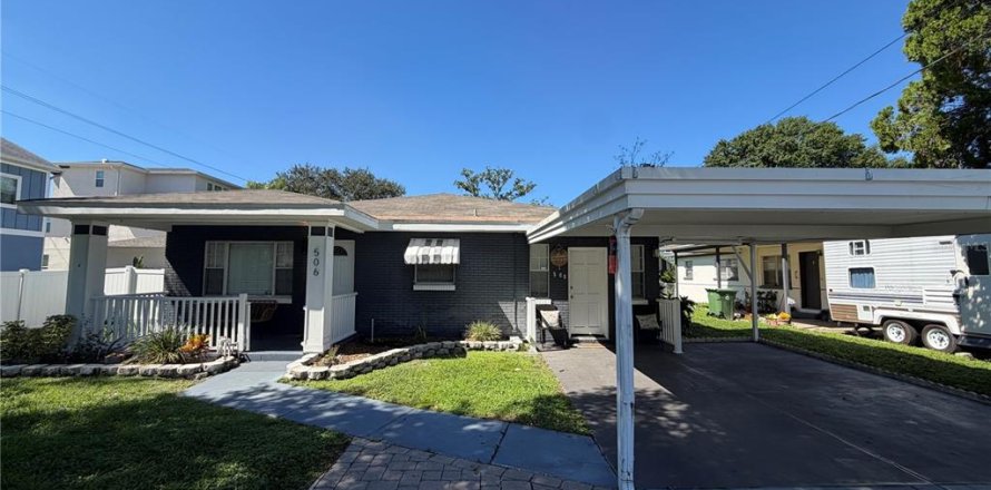 Villa ou maison à Tampa, Floride 3 chambres, 123.65 m2 № 2415503