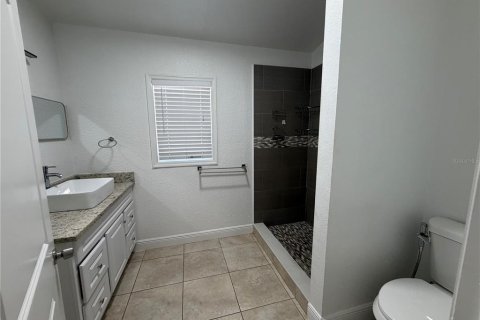 Villa ou maison à louer à Tampa, Floride: 3 chambres, 123.65 m2 № 2415503 - photo 11
