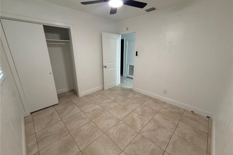 Villa ou maison à louer à Tampa, Floride: 3 chambres, 123.65 m2 № 2415503 - photo 6