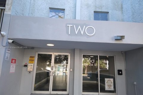 Купить кондоминиум в Майами-Гарденс, Флорида 2 спальни, 107.95м2, № 1968637 - фото 1