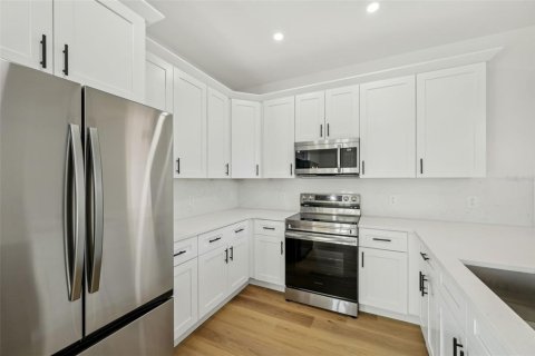 Casa en venta en North Port, Florida, 3 dormitorios, 149.57 m2 № 1800132 - foto 12