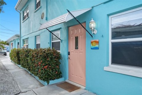Commercial property in Indian Rocks Beach, Florida 7 bedrooms, 317.54 sq.m. № 2098084 - photo 17