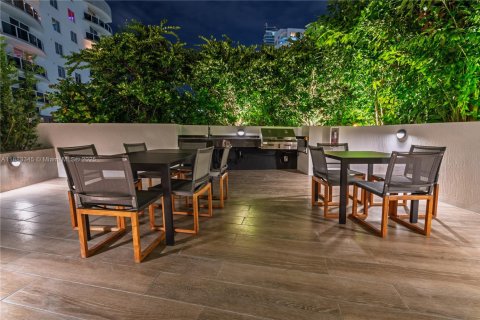 Copropriété à louer à Miami, Floride: 3 chambres № 1930457 - photo 25