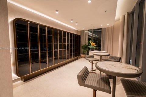 Copropriété à louer à Miami, Floride: 3 chambres № 1930457 - photo 10