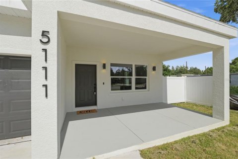 House in Saint Petersburg, Florida 3 bedrooms, 162.02 sq.m. № 2238115 - photo 25