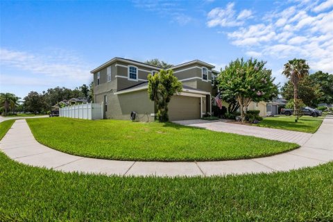 House in Oviedo, Florida 4 bedrooms, 197.79 sq.m. № 1801989 - photo 4