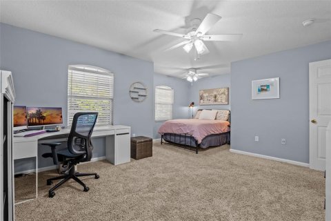 House in Oviedo, Florida 4 bedrooms, 197.79 sq.m. № 1801989 - photo 28
