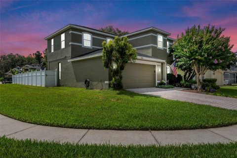 House in Oviedo, Florida 4 bedrooms, 197.79 sq.m. № 1801989 - photo 1