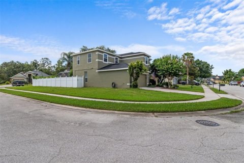 House in Oviedo, Florida 4 bedrooms, 197.79 sq.m. № 1801989 - photo 6