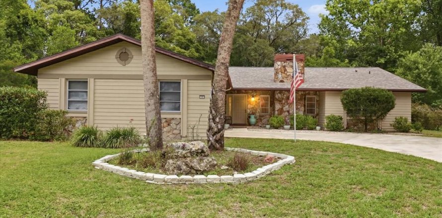 Casa en Homosassa, Florida 4 dormitorios, 223.24 m2 № 2138192
