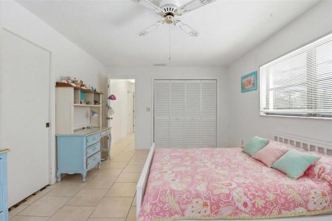 Casa en venta en Homosassa, Florida, 4 dormitorios, 223.24 m2 № 2138192 - foto 23