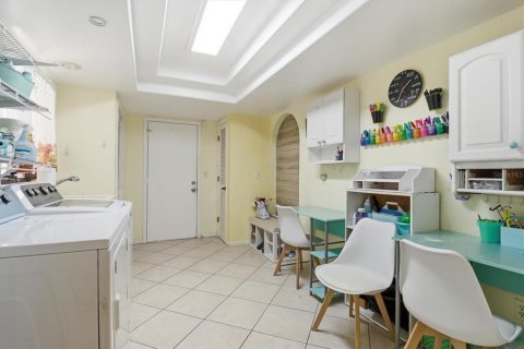 Casa en venta en Homosassa, Florida, 4 dormitorios, 223.24 m2 № 2138192 - foto 17