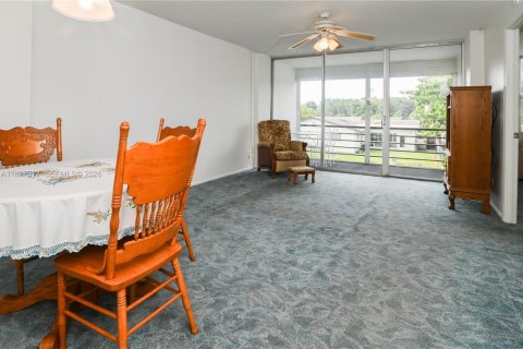 Condo in Oakland Park, Florida, 2 bedrooms  № 2081550 - photo 12