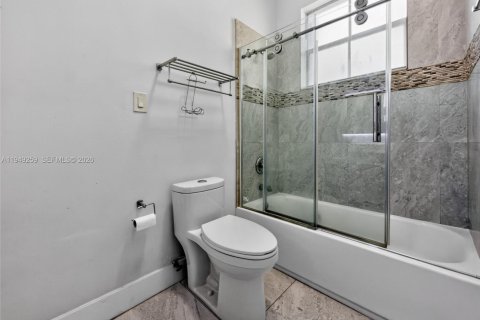 Снять в аренду кондоминиум в Мирамар, Флорида 3 спальни, 139.82м2, № 2006021 - фото 20