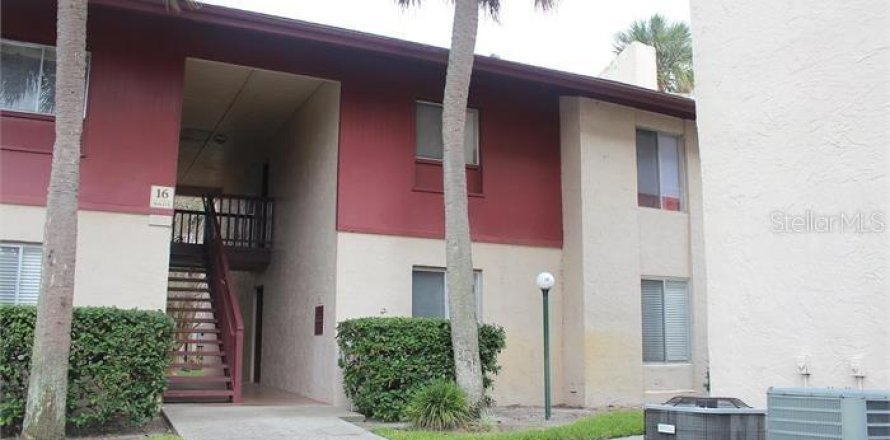 Condo in Tampa, Florida, 2 bedrooms № 2231632