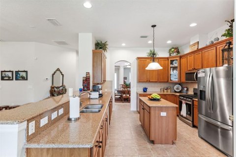 House in Brooksville, Florida 3 bedrooms, 239.97 sq.m. № 1770166 - photo 11