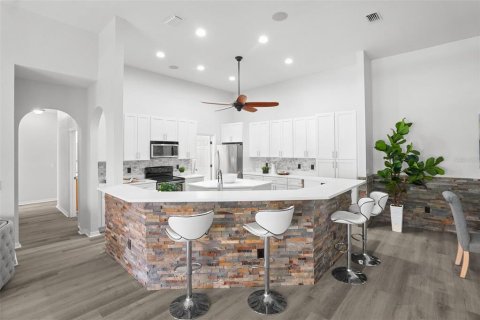 Condo in Lutz, Florida, 3 bedrooms № 2431212 - photo 5