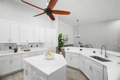 Condo in Lutz, Florida, 3 bedrooms № 2431212 - photo 7