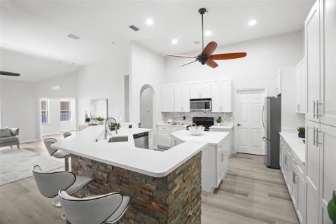 Condo in Lutz, Florida, 3 bedrooms № 2431212 - photo 6