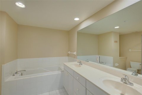 Condo in Clearwater, Florida, 2 bedrooms  № 1880642 - photo 30
