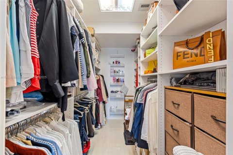 Condo in Aventura, Florida, 2 bedrooms  № 2011728 - photo 20