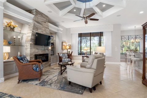 House in Palm Coast, Florida 4 bedrooms, 285.49 sq.m. № 2430510 - photo 7