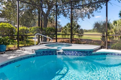 House in Palm Coast, Florida 4 bedrooms, 285.49 sq.m. № 2430510 - photo 2
