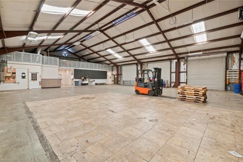 Commercial property in Punta Gorda, Florida 138.42 sq.m. № 1568166 - photo 14
