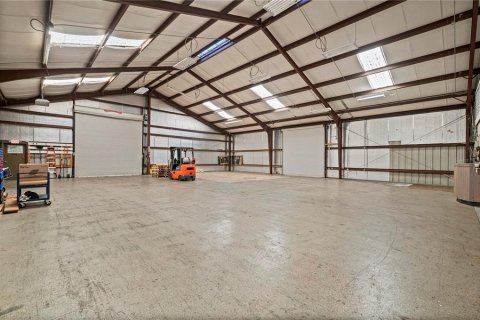 Commercial property in Punta Gorda, Florida 138.42 sq.m. № 1568166 - photo 12