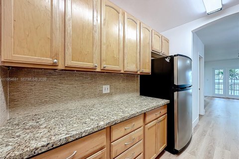 Condominio en venta en Fort Lauderdale, Florida, 2 dormitorios, 81.29 m2 № 2009939 - foto 11