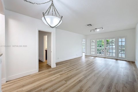 Condominio en venta en Fort Lauderdale, Florida, 2 dormitorios, 81.29 m2 № 2009939 - foto 5