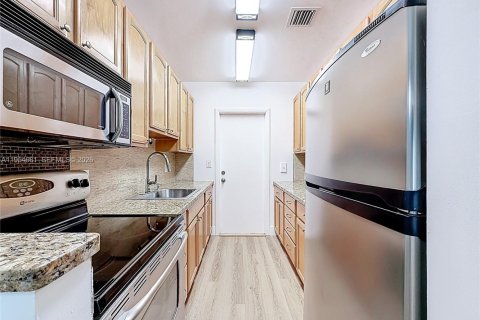 Condominio en venta en Fort Lauderdale, Florida, 2 dormitorios, 81.29 m2 № 2009939 - foto 8