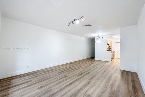 Condominio en venta en Fort Lauderdale, Florida, 2 dormitorios, 81.29 m2 № 2009939 - foto 17