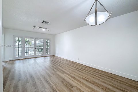 Condominio en venta en Fort Lauderdale, Florida, 2 dormitorios, 81.29 m2 № 2009939 - foto 4