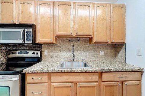 Condominio en venta en Fort Lauderdale, Florida, 2 dormitorios, 81.29 m2 № 2009939 - foto 13