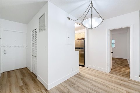 Condominio en venta en Fort Lauderdale, Florida, 2 dormitorios, 81.29 m2 № 2009939 - foto 6