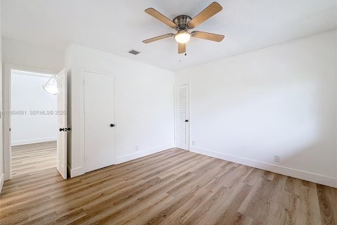 Condominio en venta en Fort Lauderdale, Florida, 2 dormitorios, 81.29 m2 № 2009939 - foto 25