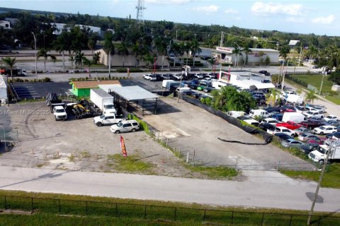 Immobilier commercial à vendre à Fort Myers, Floride № 1965783 - photo 9