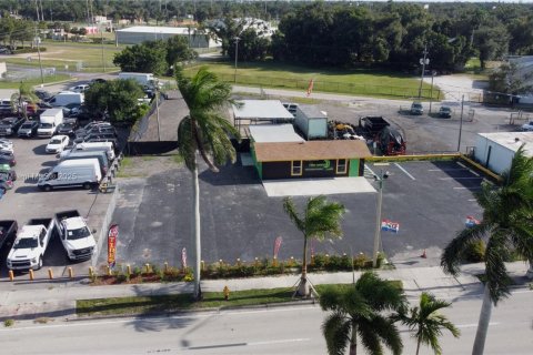Immobilier commercial à vendre à Fort Myers, Floride № 1965783 - photo 5