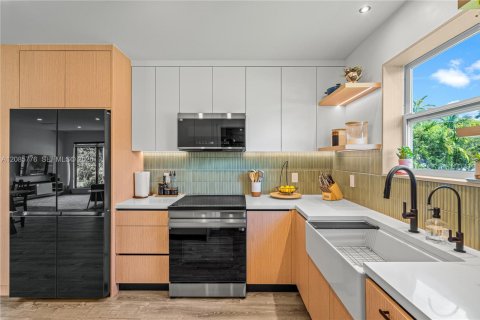 Villa ou maison à Hollywood, Floride 3 chambres, 140.19 m2 № 2357516
