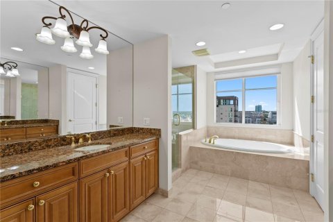 Copropriété à louer à Saint Petersburg, Floride: 2 chambres, 221.48 m2 № 2222444 - photo 30