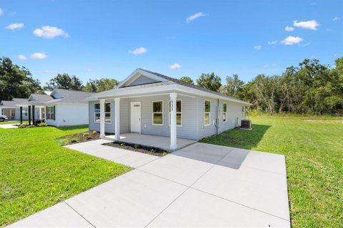 House in Bushnell, Florida 3 bedrooms, 134.8 sq.m. № 2236898 - photo 26